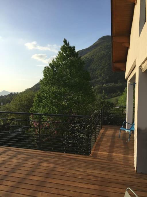 Maison De Vacances 220M2 Vue Lac Et Chateau Menthon-Saint-Bernard Dış mekan fotoğraf